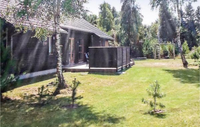 Gorgeous Home In Hadsund With Wifi in Helberskov